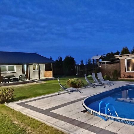 Domek Parterowy Apartamentowy Ostoja Rewal Esterno foto